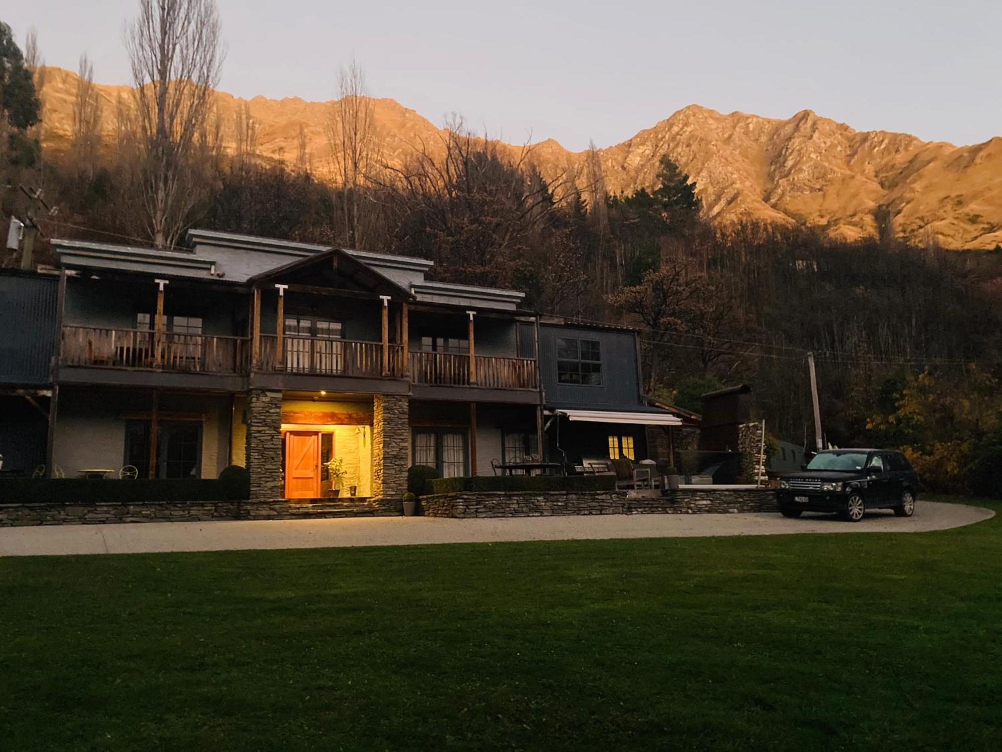 Moonlight Escape Lodge Queenstown Bagian luar foto